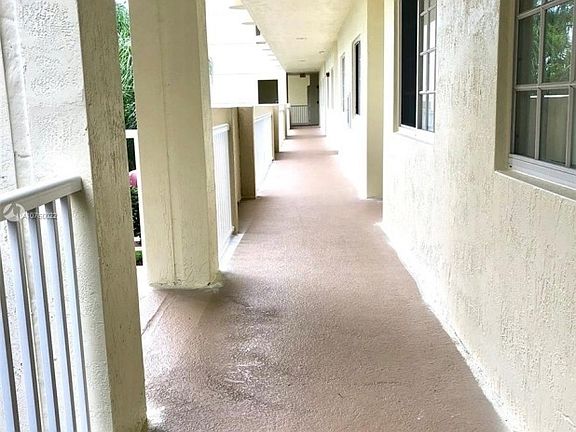 4th image of 10700 NW 66th St
