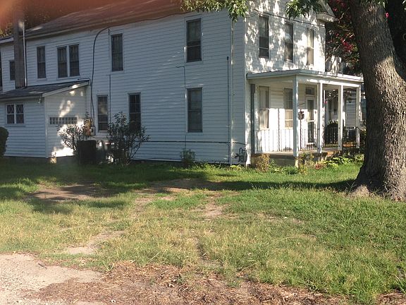 2nd image of 3808 Franklin St
