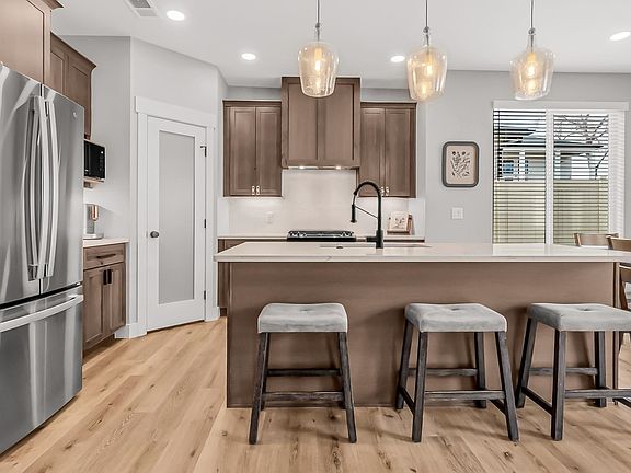 4th image of 2540 Aspen Stand Dr