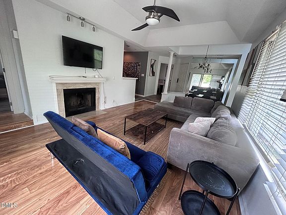 4th image of 1021 Brighthurst Dr Unit 302