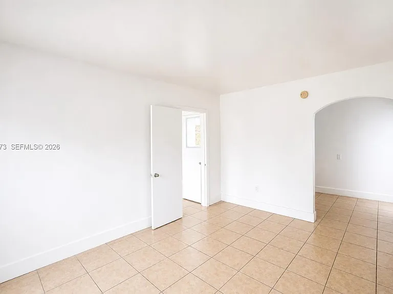5305 Biscayne Blvd #209 — Photo 5