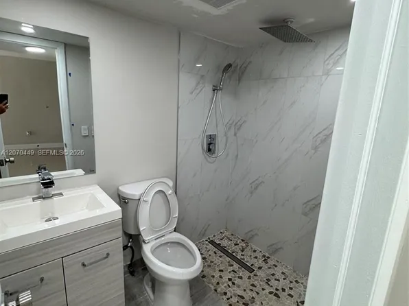 15441 SW 81st Circle Ln APT 41, Miami, FL 33193