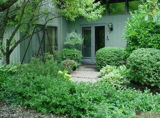 681-24 Fairington Dr #J, Aurora, OH 44202