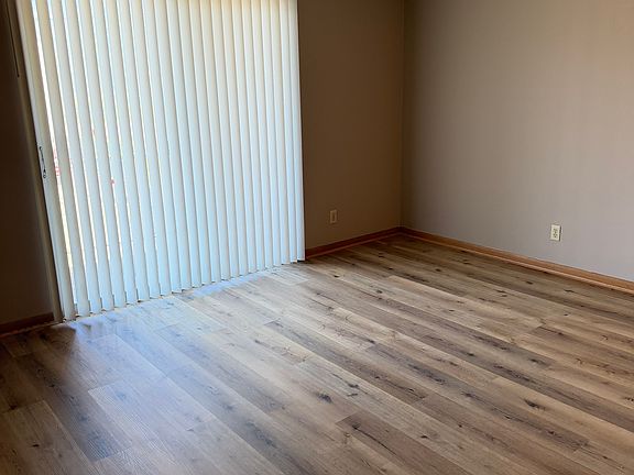 5th image of 4440 Starr St #9