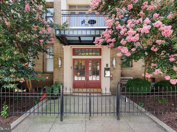 2902 Porter St NW APT 53, Washington, DC 20008
