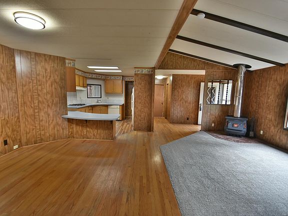 4th image of 18430 NE Woodinville Duvall Pl
