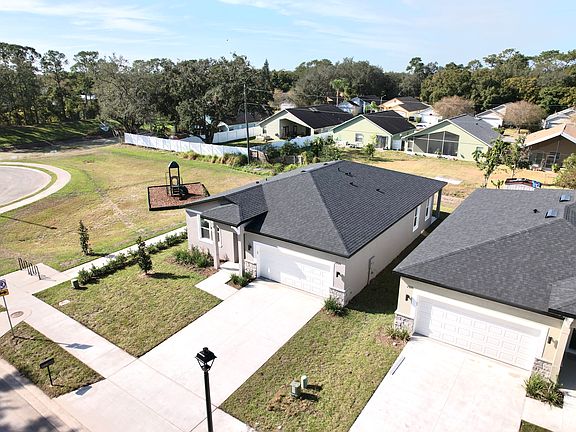 3rd image of 296 Lingo Ln