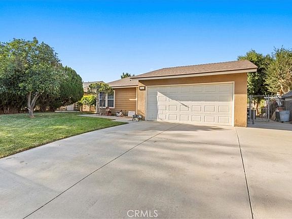 3rd image of 9075 Cabrillo Dr