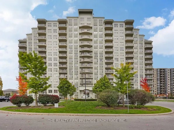 1030 Coronation Dr #207, London, ON N6G 0G5