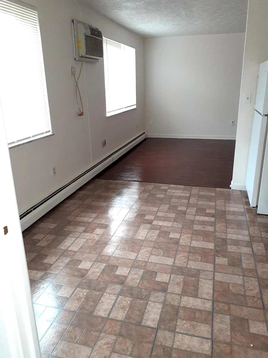 Building Photo - 2897 Harrison Ave #12