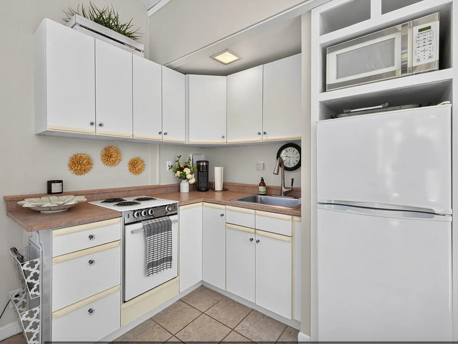 1 bed, 576 sqft, $2,300 — Photo 3