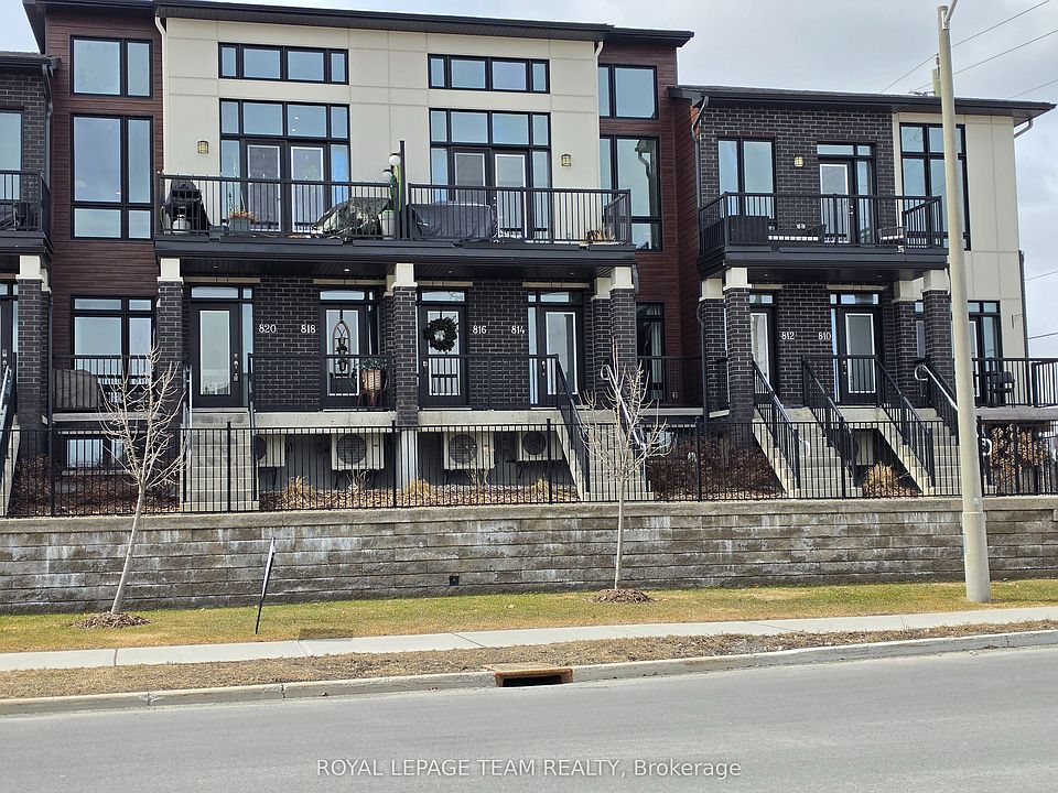 1st image of 814 Ralph Hennessy Ave
