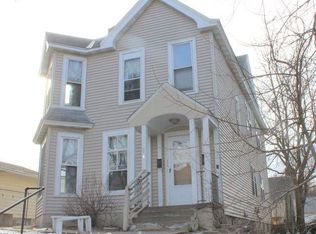 704 Lawson Ave E #2, Saint Paul, MN 55106