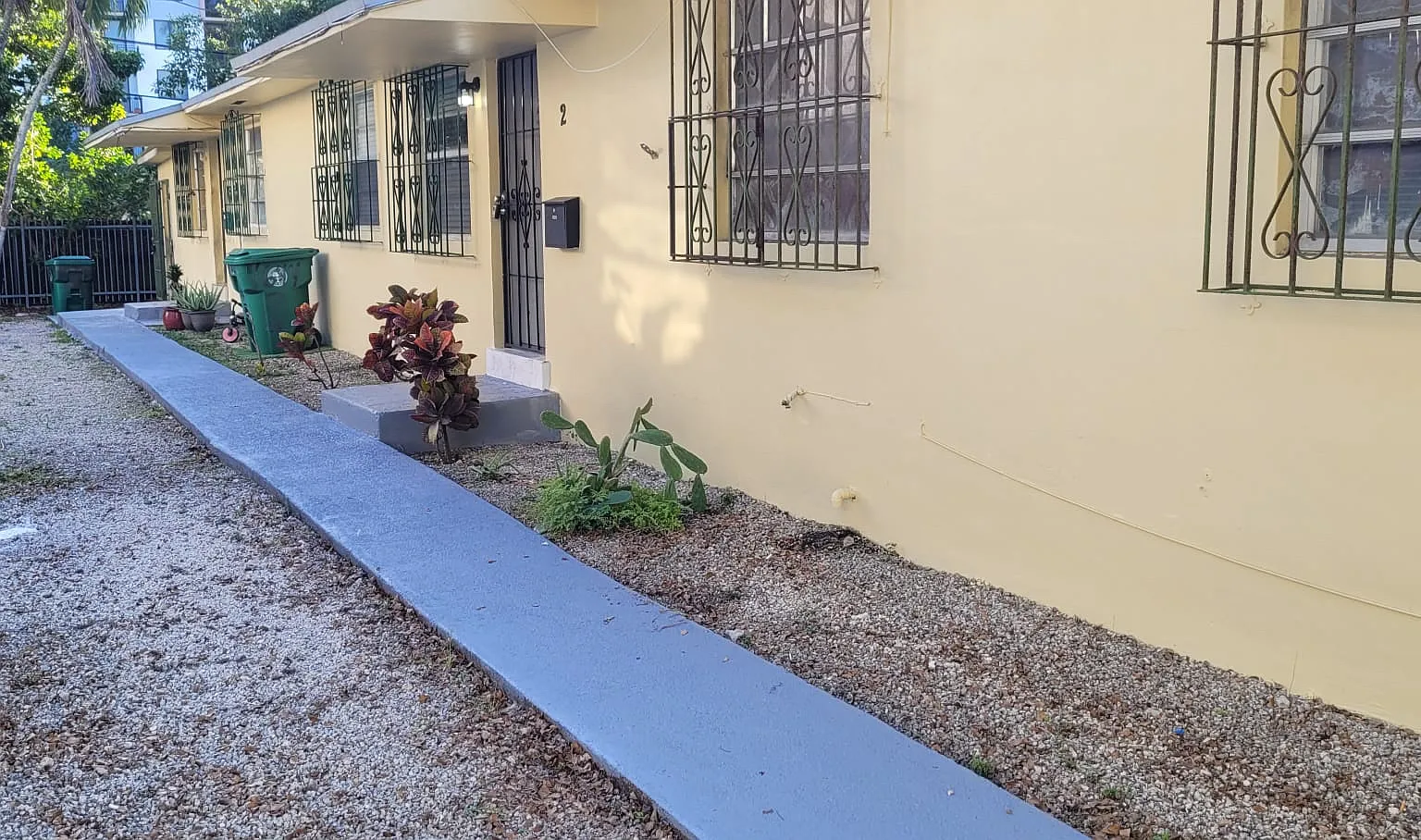 1644 NW 19th Ter — Photo 3