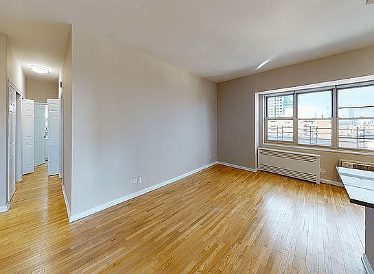 4th image of 310 Greenwich St APT 15A