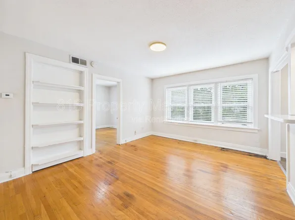 3706 Wyoming St #11, Kansas City, MO 64111