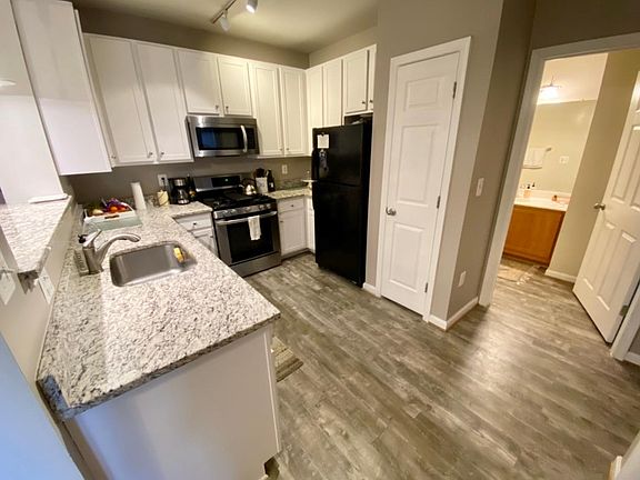 4th image of 4870 Eisenhower Ave Unit 302