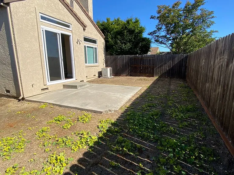 229 Potrero St — Photo 46