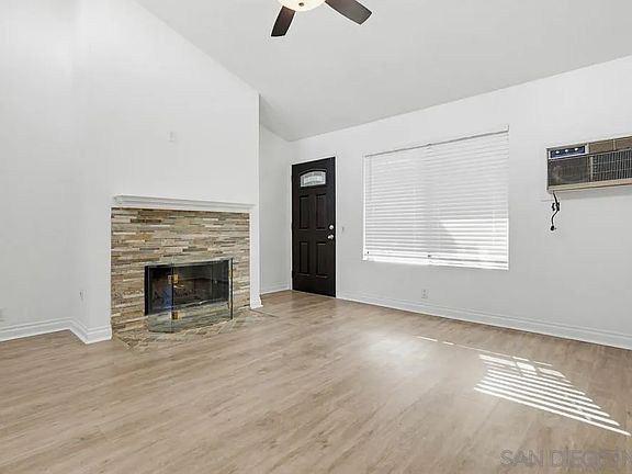 3rd image of 4675 Oregon St Unit 6