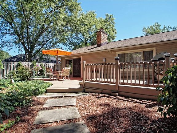 4th image of 562 Brigton Dr