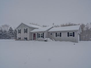 39 London Rd, Cambridge, WI 53523
