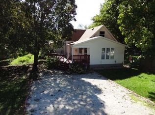 324 W Pine St, Paxton, IL 60957