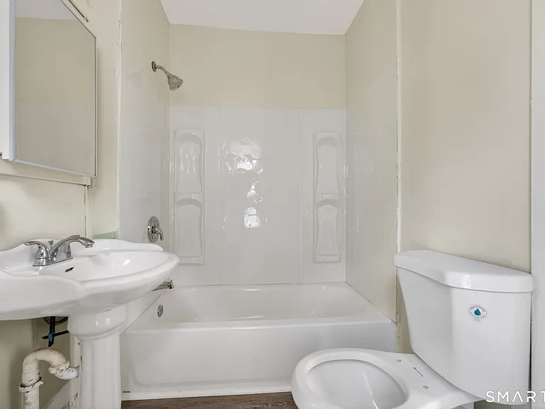 27 Beacon St #3 — Photo 18
