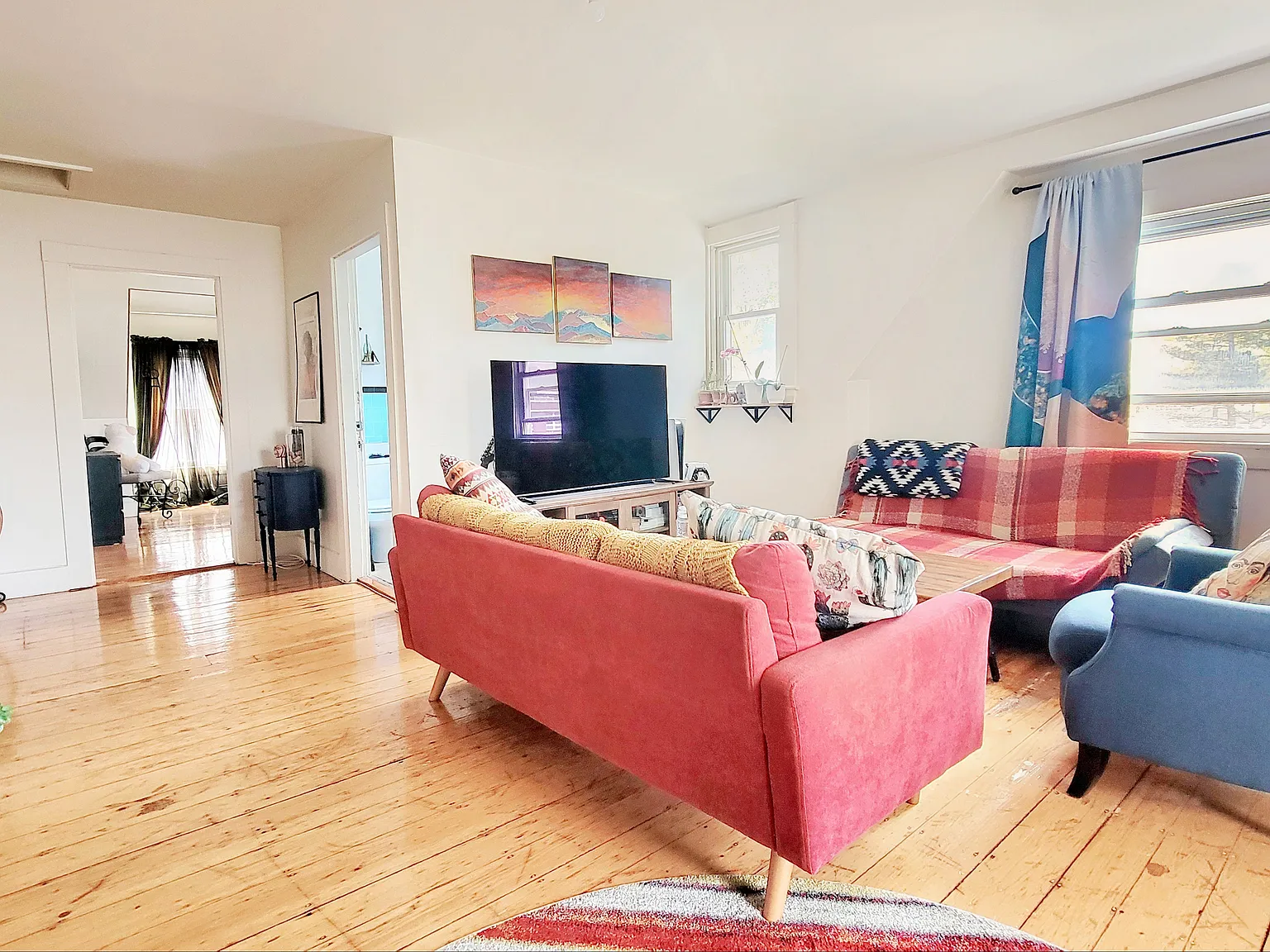 2 bed, 3000 sqft, $3,000 — Photo 4