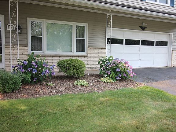3rd image of 25 Kensington Ct