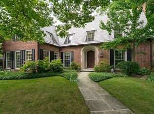 700 Greenwood Ave, Wilmette, IL 60091