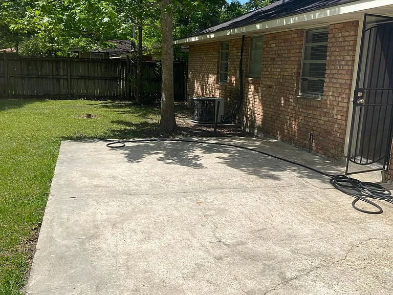 3044 Oakcrest Dr — Photo 26