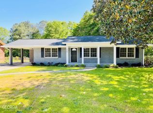 715 Sherwood Dr, Jonesboro, GA 30236