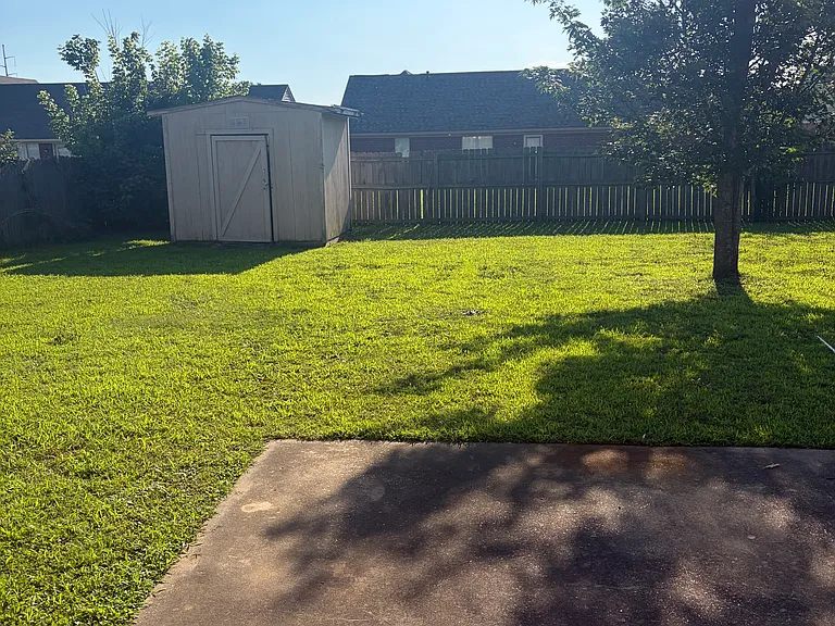 9111 Kirkwood Ln — Photo 10