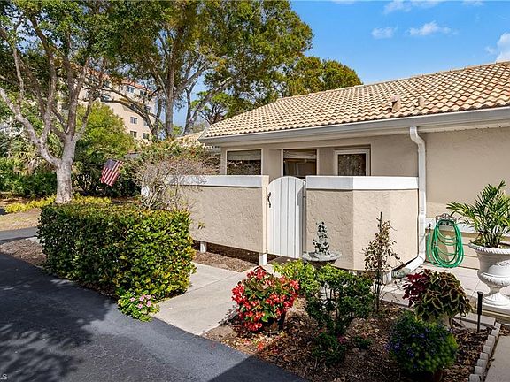 3rd image of 362 Emerald Bay CIR #O1
