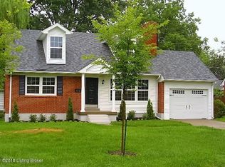 3529 Hughes Rd, Saint Matthews, KY 40207