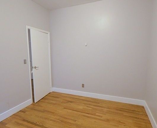 3rd image of 369 Lincoln Pl APT 2B
