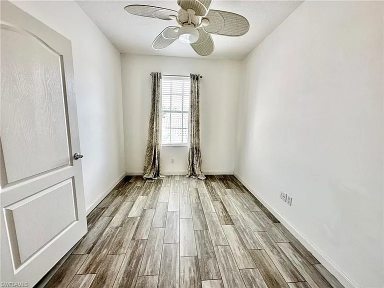 6182 Towncenter Cir — Photo 16