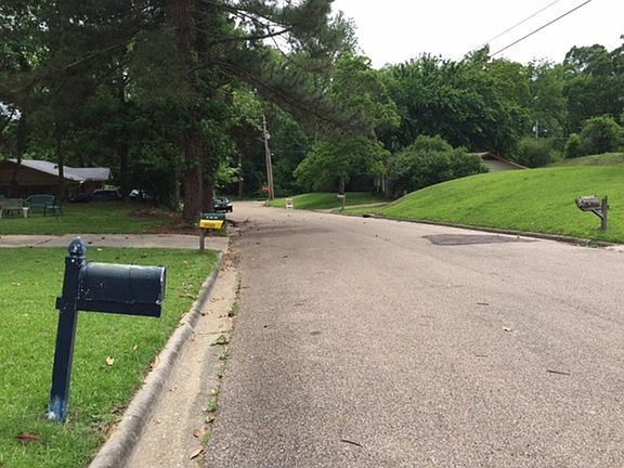 4th image of 104 Ethel Dr