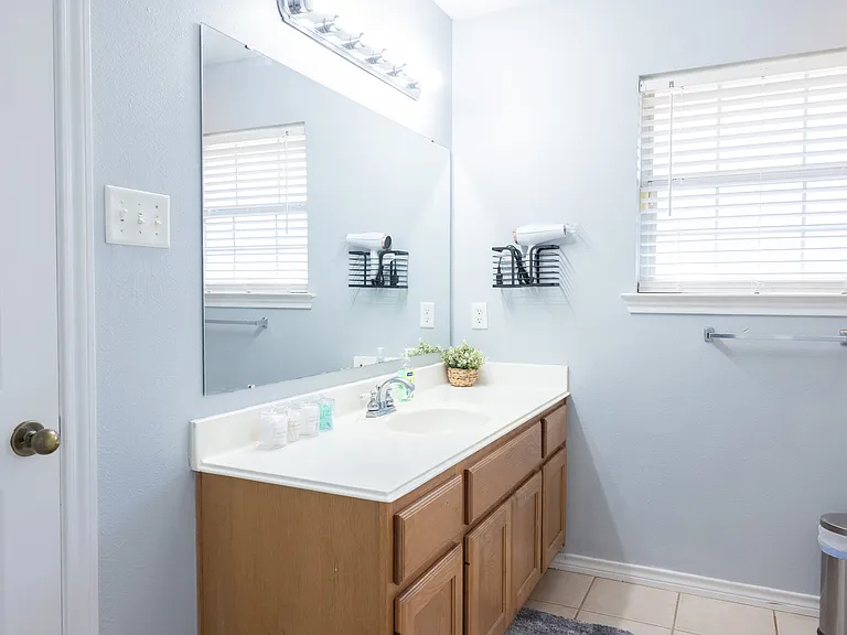 1314 Mullins Loop S — Photo 14