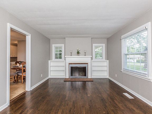 2nd image of 301 David Ln