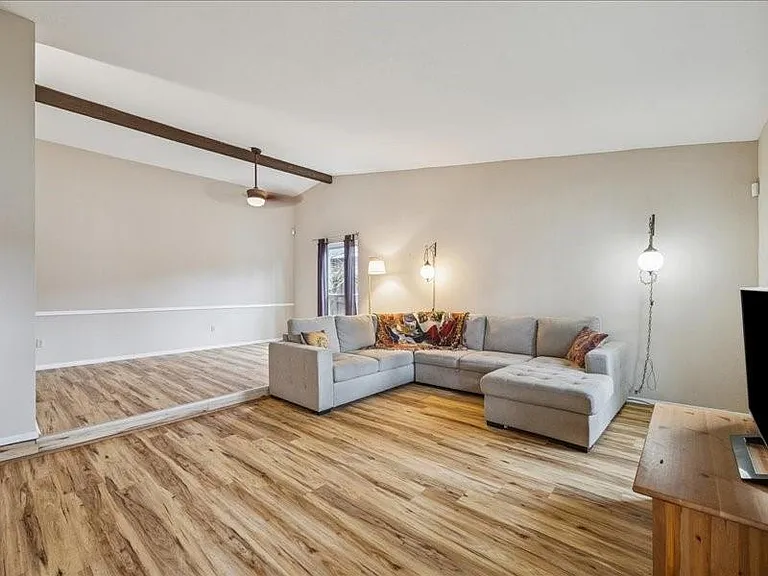 3902 Broken Elm Dr — Photo 7