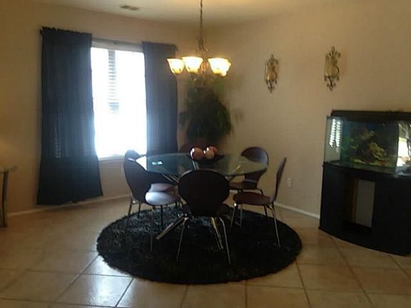 5th image of 2840 Grandview Dr