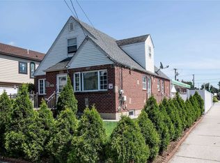 1300 Washington Ave, New Hyde Park, NY 11040