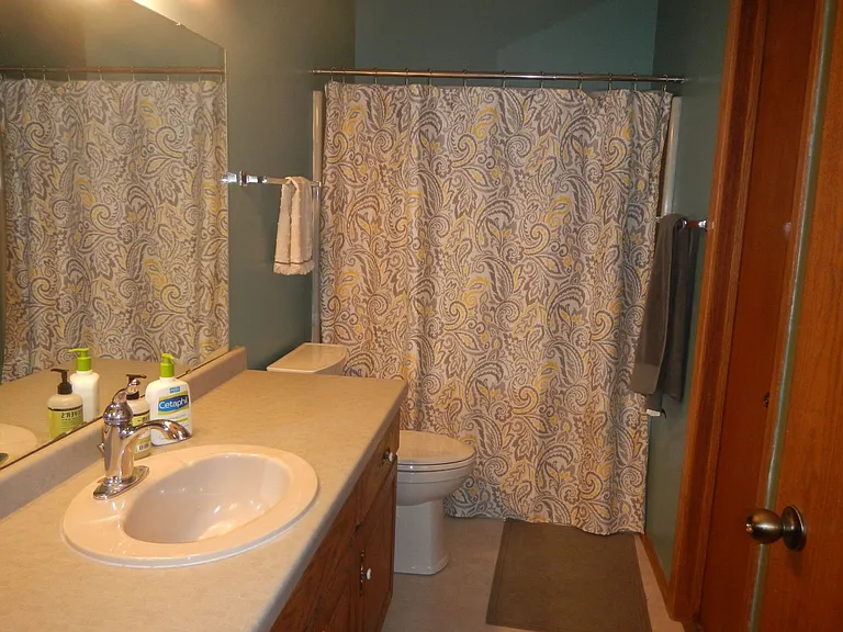 208 Arch St — Photo 7