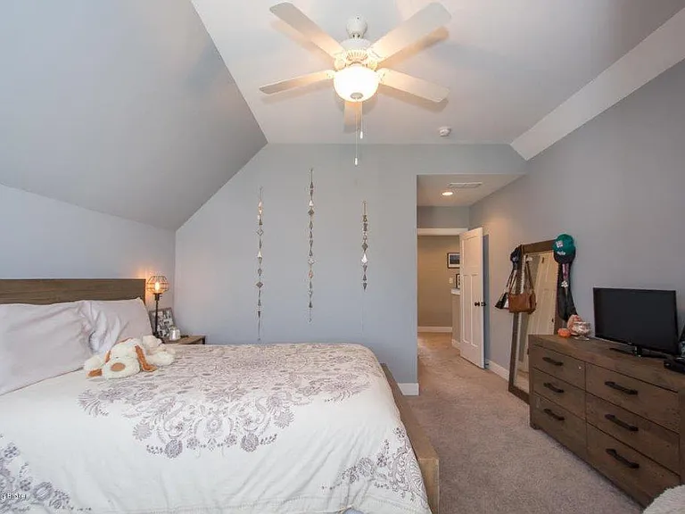 1704 Coral Ct — Photo 40