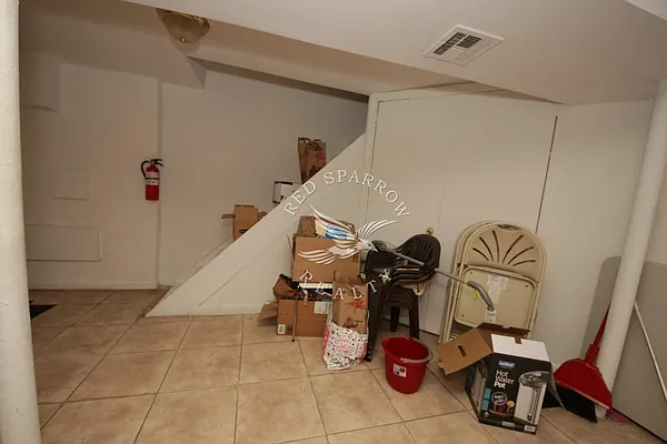 Rented by Red Sparrow Realty Group | media 35