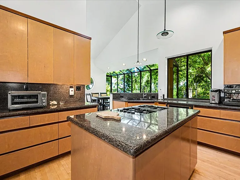 1385 E Ludlow Ridge Rd — Photo 7