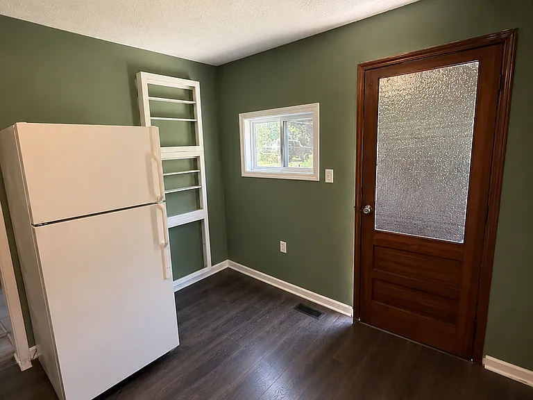 272 Loop Hollow Rd — Photo 3