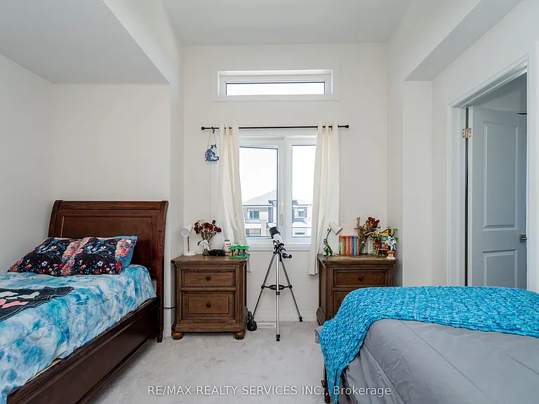 3700 Quayside Dr — Photo 43
