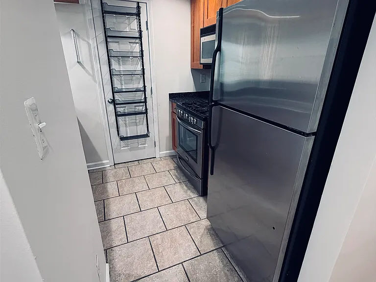 920 Jefferson St #303 — Photo 6